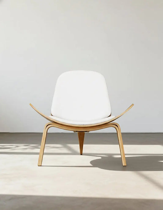 Hans Wegner CH07 Shell Chair, White & Oak DC Concept