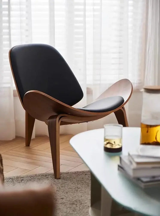 Hans Wegner CH07 Shell Chair, Black & Walnut DC Concept
